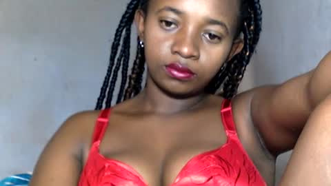 Snapshot of malinah01 chatting on 12-12-24, 11:18 malinah01 online show from 12-12-24, 11:18