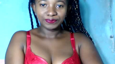Snapshot of malinah01 chatting on 12-13-24, 12:20 malinah01 online show from 12-13-24, 12:20
