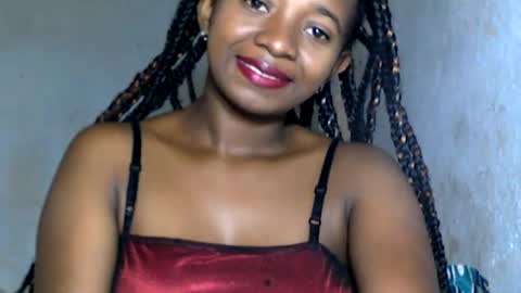 Snapshot of malinah01 chatting on 12-14-24, 04:01 malinah01 online show from 12-14-24, 04:01