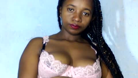 Snapshot of malinah01 chatting on 12-20-24, 06:45 malinah01 online show from 12-20-24, 06:45
