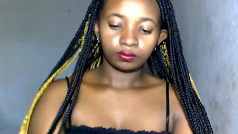 Snapshot of malinah01 chatting on 01-09-25, 01:45 malinah01 online show from 01-09-25, 01:45