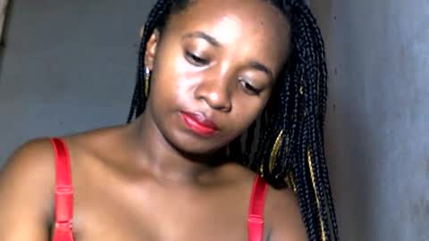 Snapshot of malinah01 chatting on 01-11-25, 12:50 malinah01 online show from 01-11-25, 12:50