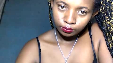 Snapshot of malinah01 chatting on 01-26-25, 08:03 malinah01 online show from 01-26-25, 08:03