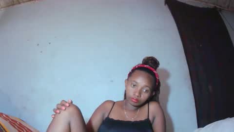 Snapshot of malinah01 chatting on 09-17-25, 10:17 malinah01 online show from 09-17-25, 10:17