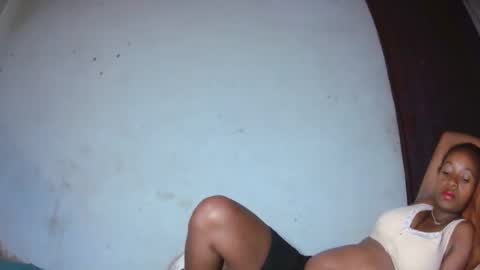 Snapshot of malinah01 chatting on 09-20-25, 09:54 malinah01 online show from 09-20-25, 09:54