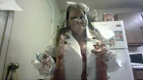 Snapshot of malinda702 chatting on 01-10-25, 12:06 malinda702 online show from 01-10-25, 12:06