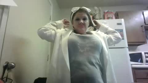 Snapshot of malinda702 chatting on 01-10-25, 08:04 malinda702 online show from 01-10-25, 08:04