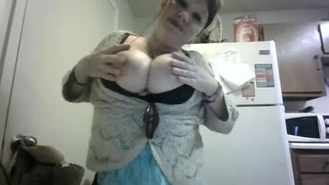 Snapshot of malinda702 chatting on 03-03-25, 11:03 malinda702 online show from 03-03-25, 11:03