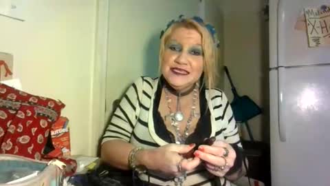 Snapshot of malinda702 chatting on 02-08-26, 10:18 malinda702 online show from 02-08-26, 10:18