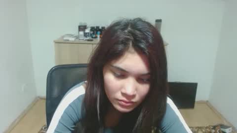 Snapshot of mallorymyersx chatting on 12-04-25, 08:50 mallorymyersx online show from 12-04-25, 08:50