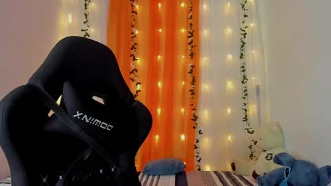  MaLlYs1  online show from 12-06-24, 07:56