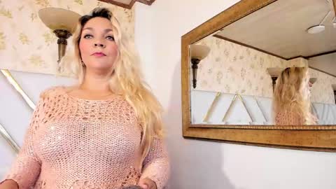 MalorySweet  online show from 05-10-26, 01:38