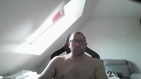 breton online show from 11-13-25, 09:19