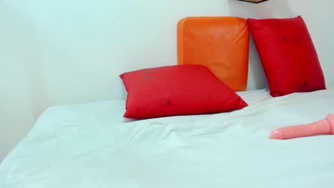 Snapshot of malu_hot69 chatting on 01-18-25, 03:05 Malu online show from 01-18-25, 03:05