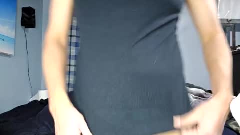 Snapshot of maluma1981 chatting on 02-23-25, 05:23 maluma1981 online show from 02-23-25, 05:23