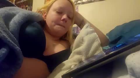 mama_1020 online show from 02-26-25, 06:04