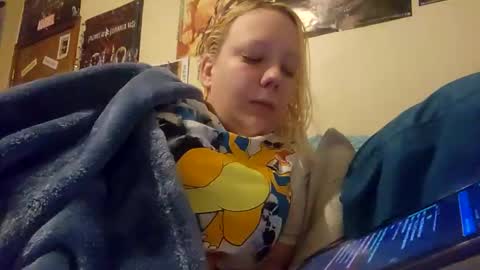 mama_1020 online show from 03-06-25, 08:41