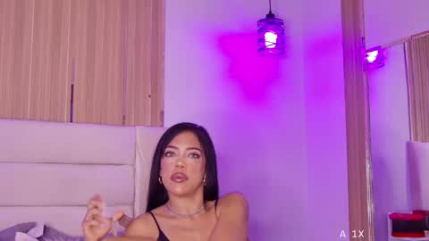 Snapshot of mami_natacha19x chatting on 05-08-26, 08:08 nati online show from 05-08-26, 08:08