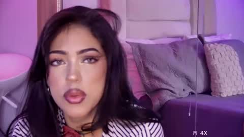 Snapshot of mami_natacha19x chatting on 07-30-26, 04:22 nati online show from 07-30-26, 04:22