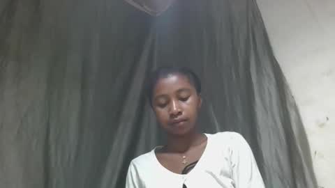 mamieriela online show from 04-20-26, 06:27