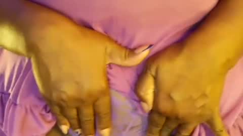 Snapshot of mamigilf66 chatting on 07-31-26, 01:38 mamigilf66 online show from 07-31-26, 01:38