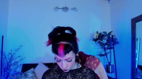 Snapshot of mamushka_ chatting on 01-16-26, 07:18 online show from 01-16-26, 07:18