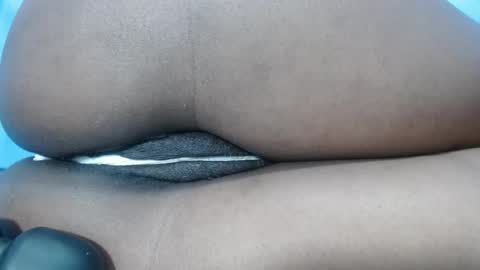 Snapshot of mamy02 chatting on 01-23-25, 08:04 cristal online show from 01-23-25, 08:04