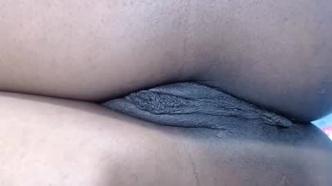 Snapshot of mamy02 chatting on 02-10-25, 02:48 cristal online show from 02-10-25, 02:48