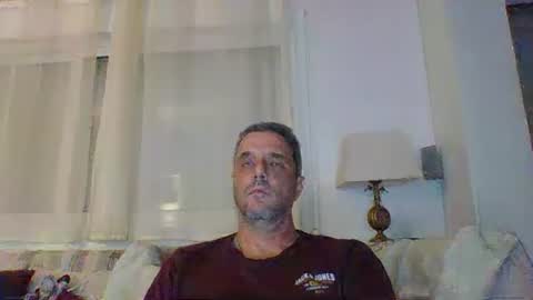 man211172 online show from 12-19-24, 07:07