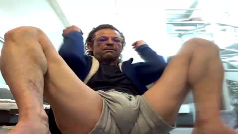 Snapshot of man38110 chatting on 02-26-25, 10:04 man38110 online show from 02-26-25, 10:04