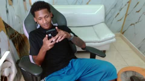 Snapshot of man_sant11 chatting on 04-02-26, 04:04 man_sant11 online show from 04-02-26, 04:04