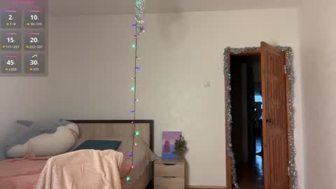 Snapshot of man_wo_man chatting on 12-30-24, 11:48 Ammy online show from 12-30-24, 11:48