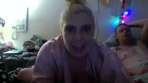 Snapshot of mandilube39 chatting on 01-22-25, 10:40 mindy22 online show from 01-22-25, 10:40