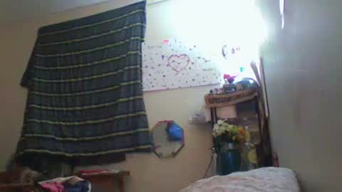 Snapshot of mandilube39 chatting on 03-08-25, 10:24 mindy22 online show from 03-08-25, 10:24