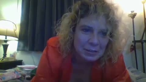 Snapshot of mandilube39 chatting on 10-06-25, 08:28 mindy22 online show from 10-06-25, 08:28