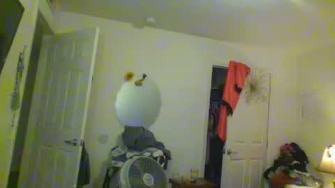 Snapshot of mandilube39 chatting on 10-16-25, 03:18 mindy22 online show from 10-16-25, 03:18