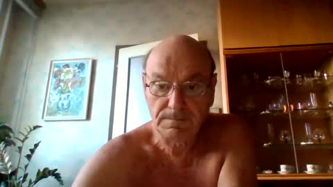 Snapshot of manes5858 chatting on 06-24-26, 04:11 manes5858 online show from 06-24-26, 04:11