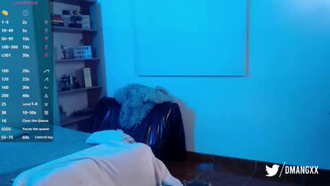 Snapshot of mangxx chatting on 10-24-25, 10:50 Danny online show from 10-24-25, 10:50