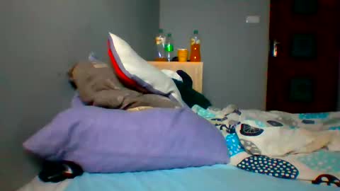 Snapshot of manh3 chatting on 04-27-26, 03:15 Man37 online show from 04-27-26, 03:15