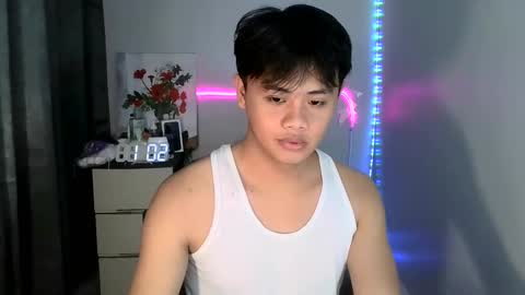 Snapshot of manhattan_men18 chatting on 03-09-25, 10:19 JM18 online show from 03-09-25, 10:19