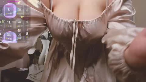 manic_pixie_ online show from 11-15-25, 03:52