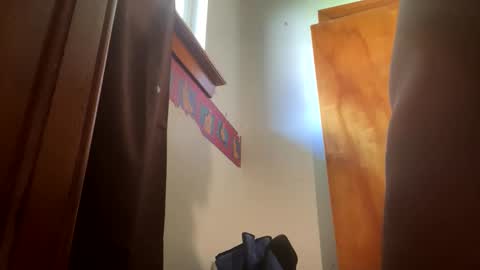 Snapshot of manman504 chatting on 10-06-25, 07:44 manman504 online show from 10-06-25, 07:44