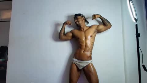 Manolo Hot 1 online show from 01-21-25, 02:48