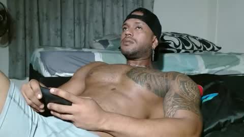 Manolo online show from 03-23-26, 01:37