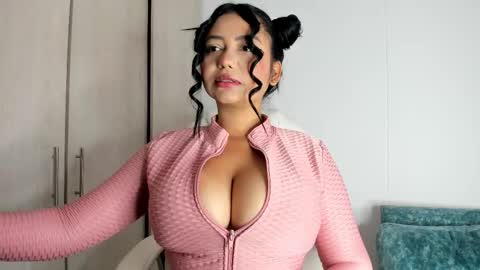 MANUELA online show from 12-04-25, 03:54