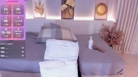 manuela_montes_ online show from 05-11-26, 04:04
