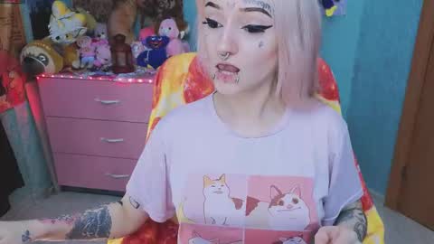 Manuela online show from 11-03-25, 07:26