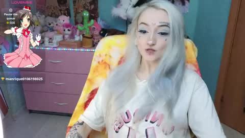 Manuela online show from 04-21-26, 04:08