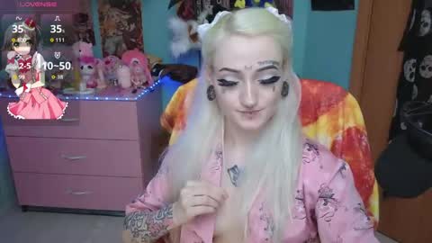 Manuela online show from 05-24-26, 08:58