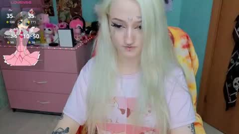Manuela online show from 06-24-26, 07:02